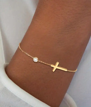 Roxanne Golden Cross Bracelet / Stainless Steel